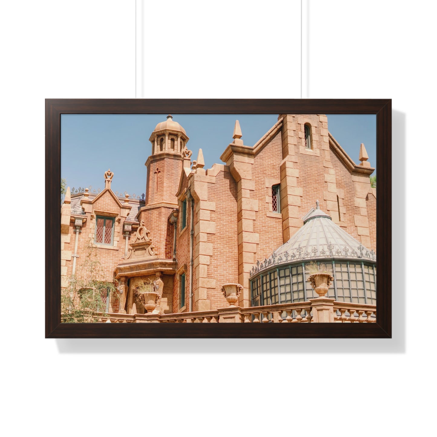 A Spooky Mansion - Framed Print