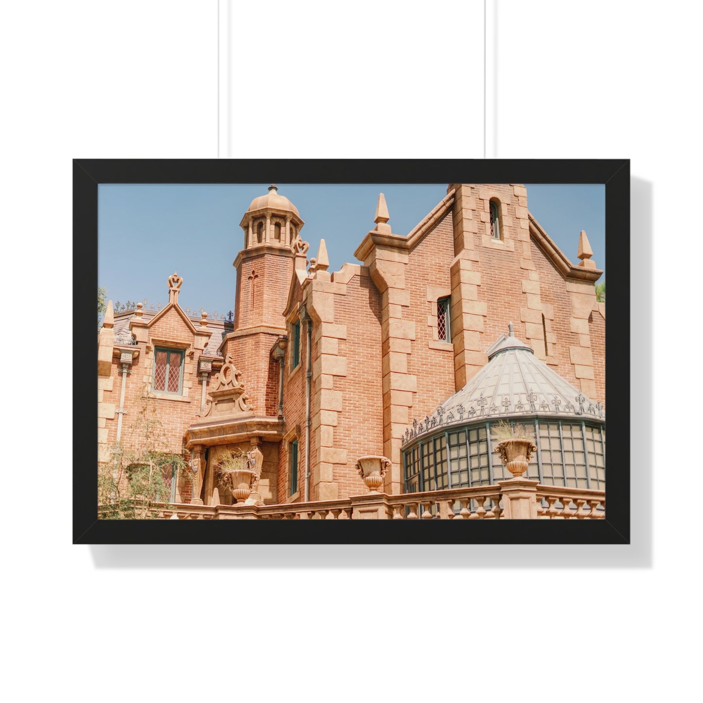 A Spooky Mansion - Framed Print