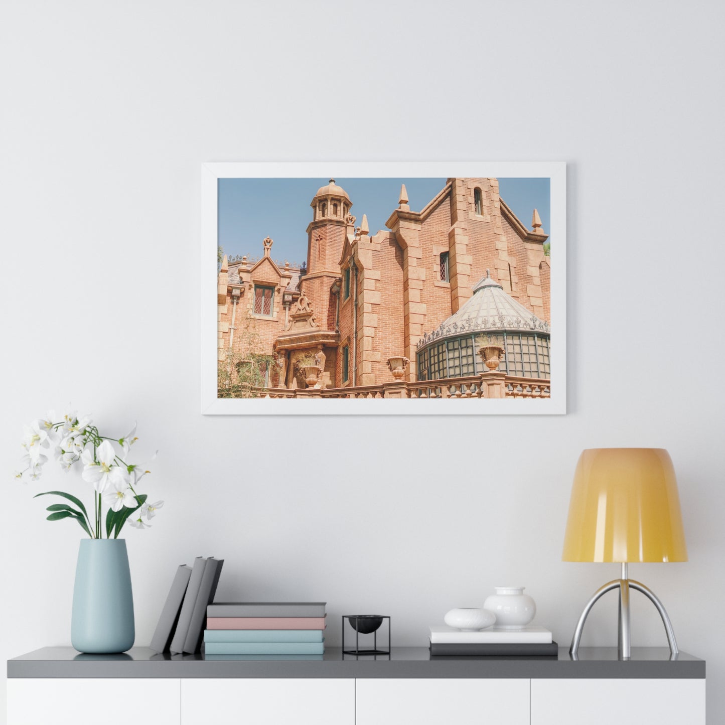 A Spooky Mansion - Framed Print