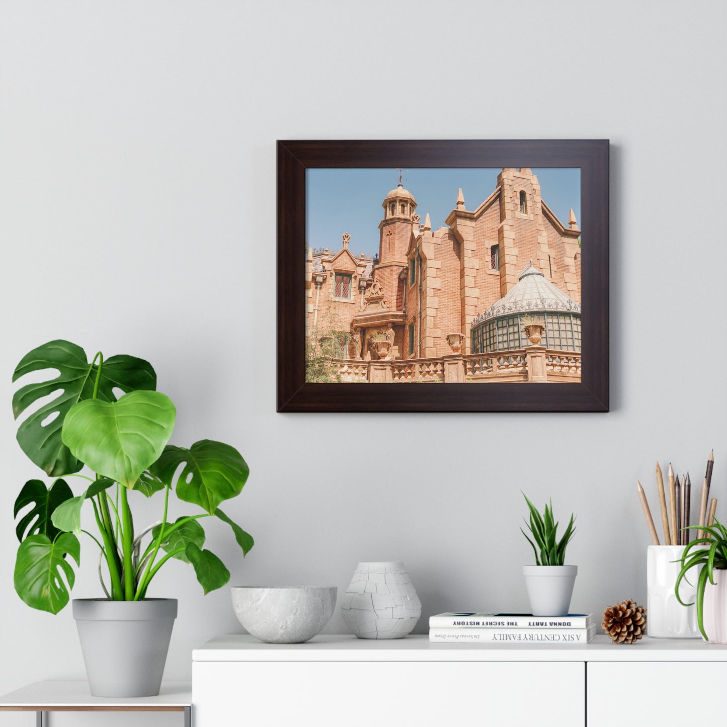 A Spooky Mansion - Framed Print