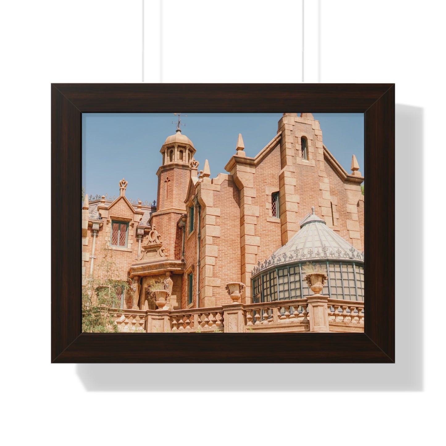 A Spooky Mansion - Framed Print